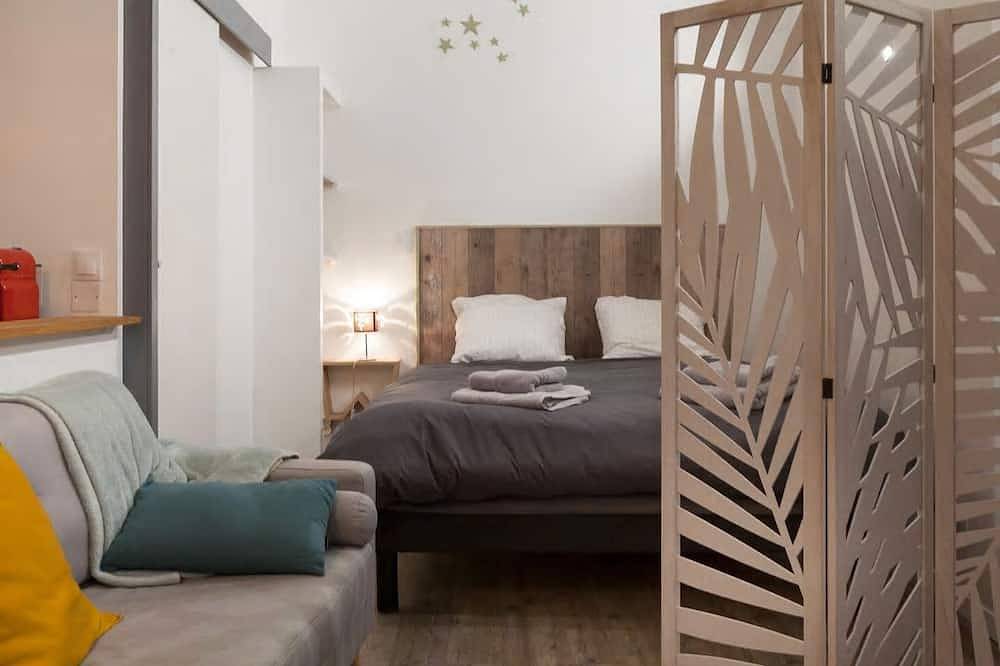 Appartement entier, Grand F1bis haut de gamme - Hyper-centre in Louviers, Région de Les Andelys
