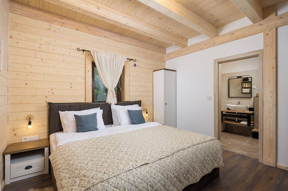 Holzhaus mit Wellness im Herzen des Gorski Kotar in Fuzine, Primorje-Gorski Kotar