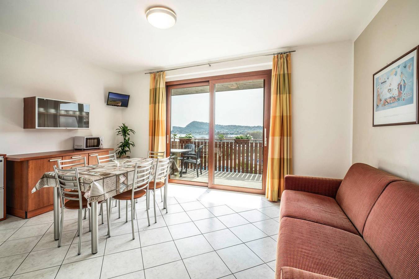 Geheel appartement, Appartement in Manerba met barbecue in Spiaggia Romantica (Manerba del Garda), Manerba del Garda