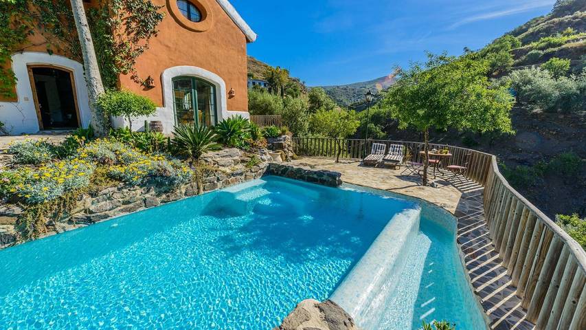 Casa rural para 8 personas, con piscina y balcón/terraza, Se admiten mascotas en Arenas - 3