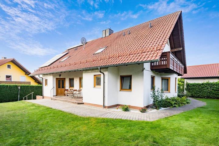 Ferienhaus für 12 Personen, mit Balkon und Garten in Landkreis Landshut