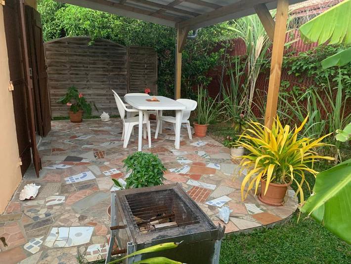 Gîte pour 2 personnes, avec terrasse et jardin dans Anse l'Etang - 4
