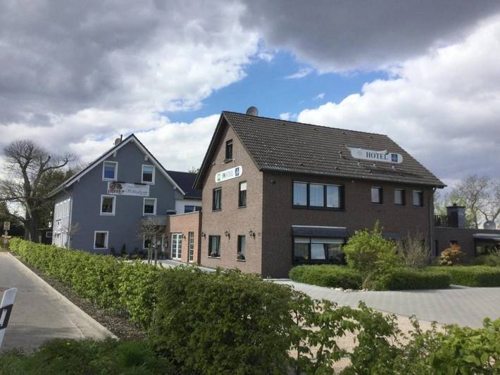 Hotel, mit Garten in Wegberg