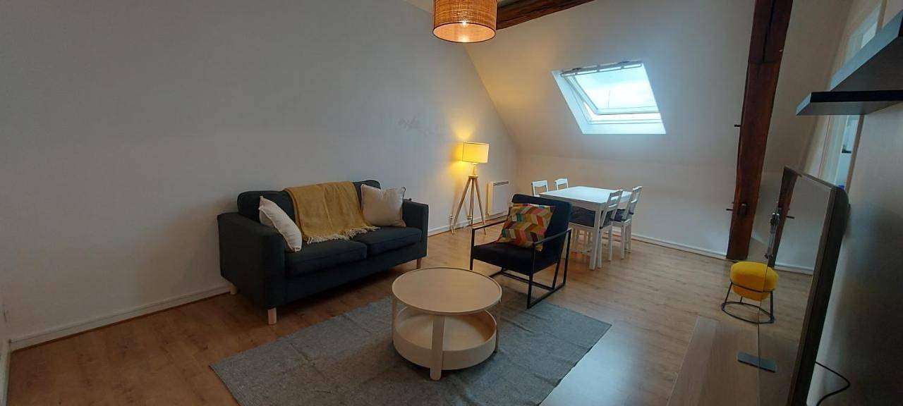 Appartement entier, One-Bedroom Apartment in Château-Thierry, Aisne