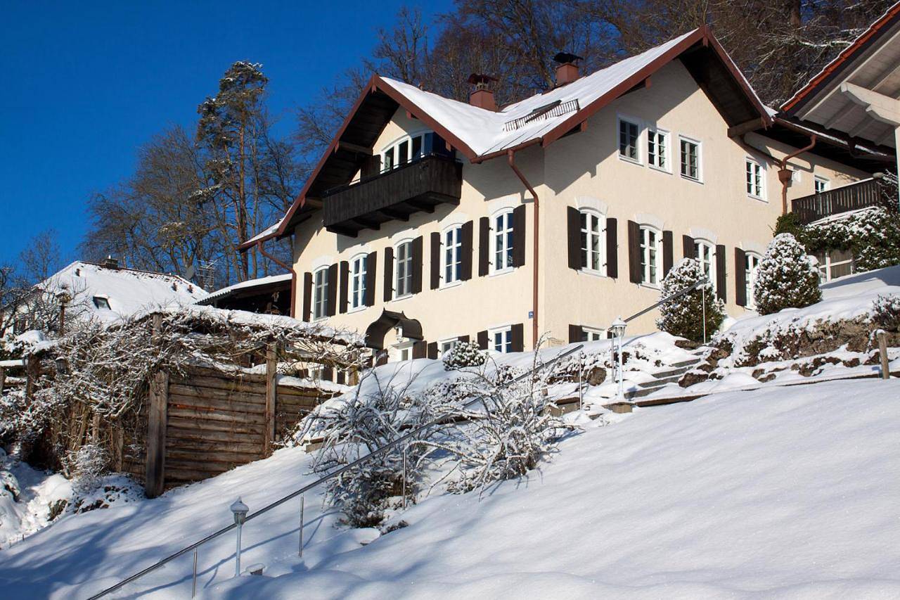 Ganze Wohnung, Chiemgau, Seeblick, Haus am Weinberg, 83370 Seeon Oberbayern in Seeon, Seebruck