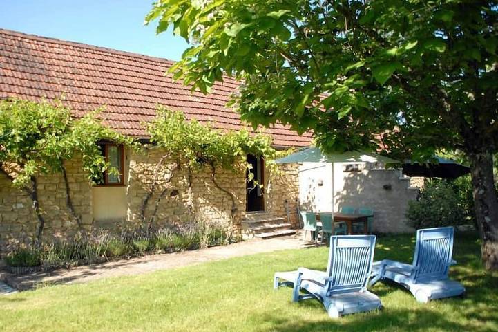 Maison de vacances pour 4 personnes, avec piscine et jardin ainsi que terrasse et jacuzzi, animaux acceptés - 1
