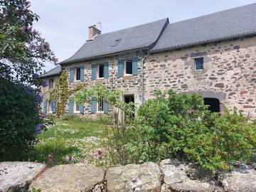 Gîte pour 6 personnes, avec terrasse et jardin dans l' Aveyron