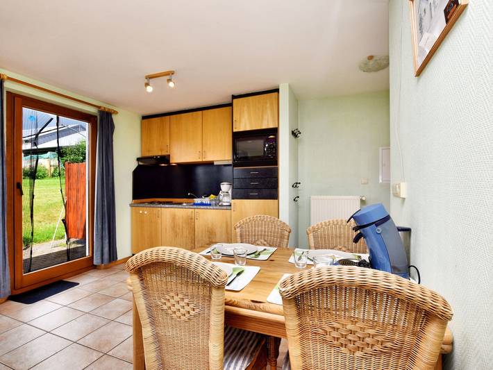 Location de vacances pour 4 personnes, avec terrasse et jardin, adapté aux familles à St. Vith - 3