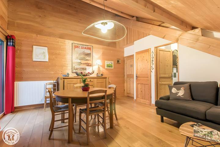 Gîte pour 6 personnes, avec Balcon ainsi que Jardin et Vue sur le lac