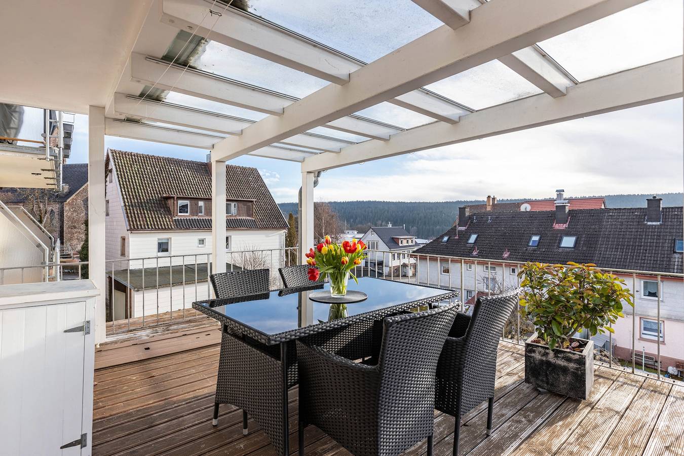 Ganze Wohnung, Apartment 'Terrassenblick' mit Bergblick, privater Terrasse und Wlan in St. Georgen, Mittlerer Schwarzwald