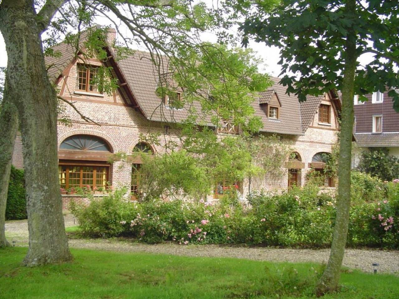 Maison de vacances « Gîte Les Rosiers » avec jardin privé in Eu, Région de Dieppe