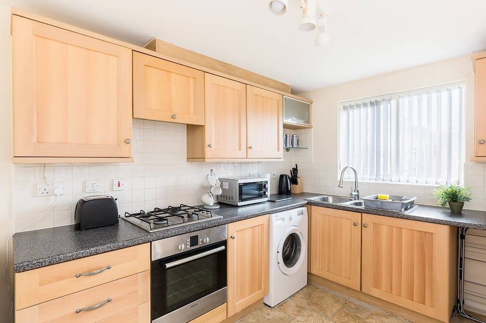 5 bed house with free parking in quiet location in Wolverhampton, Birmingham y alrededores