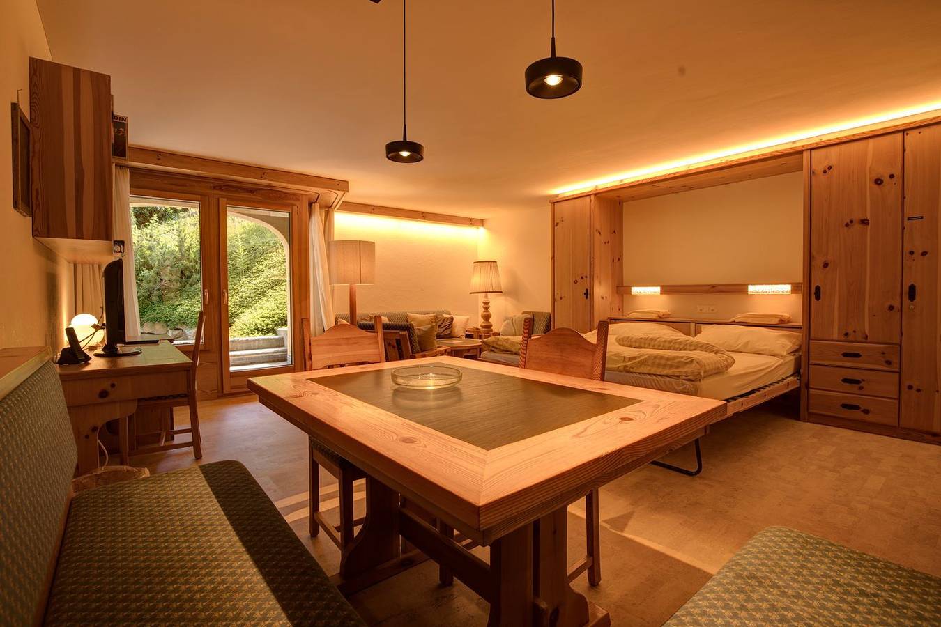 Apartamento entero, 1 1/2-room flat with mountain view on the 2nd floor in Silvaplana, Saint Moritz