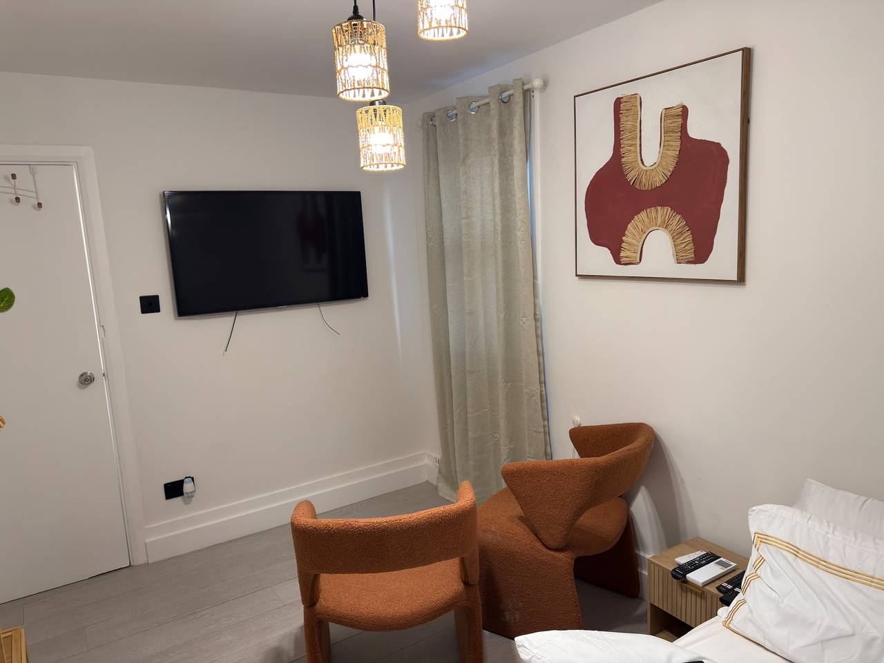 Entire studio, Studio - Sleeps 2 & Free Parking in Croydon, London