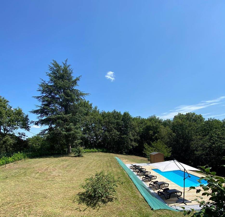 Four-Bedroom House in Puycelsi, Région d'Albi