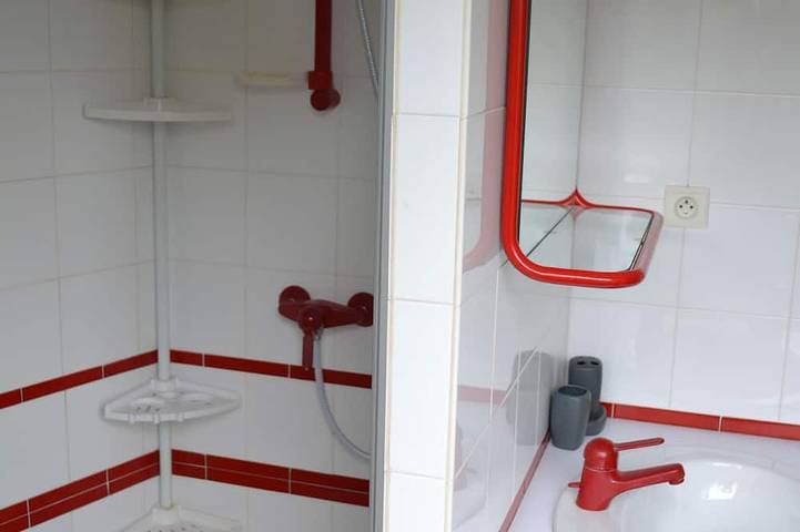 Location de vacances pour 6 personnes, animaux acceptés dans Le Cabellou - 4