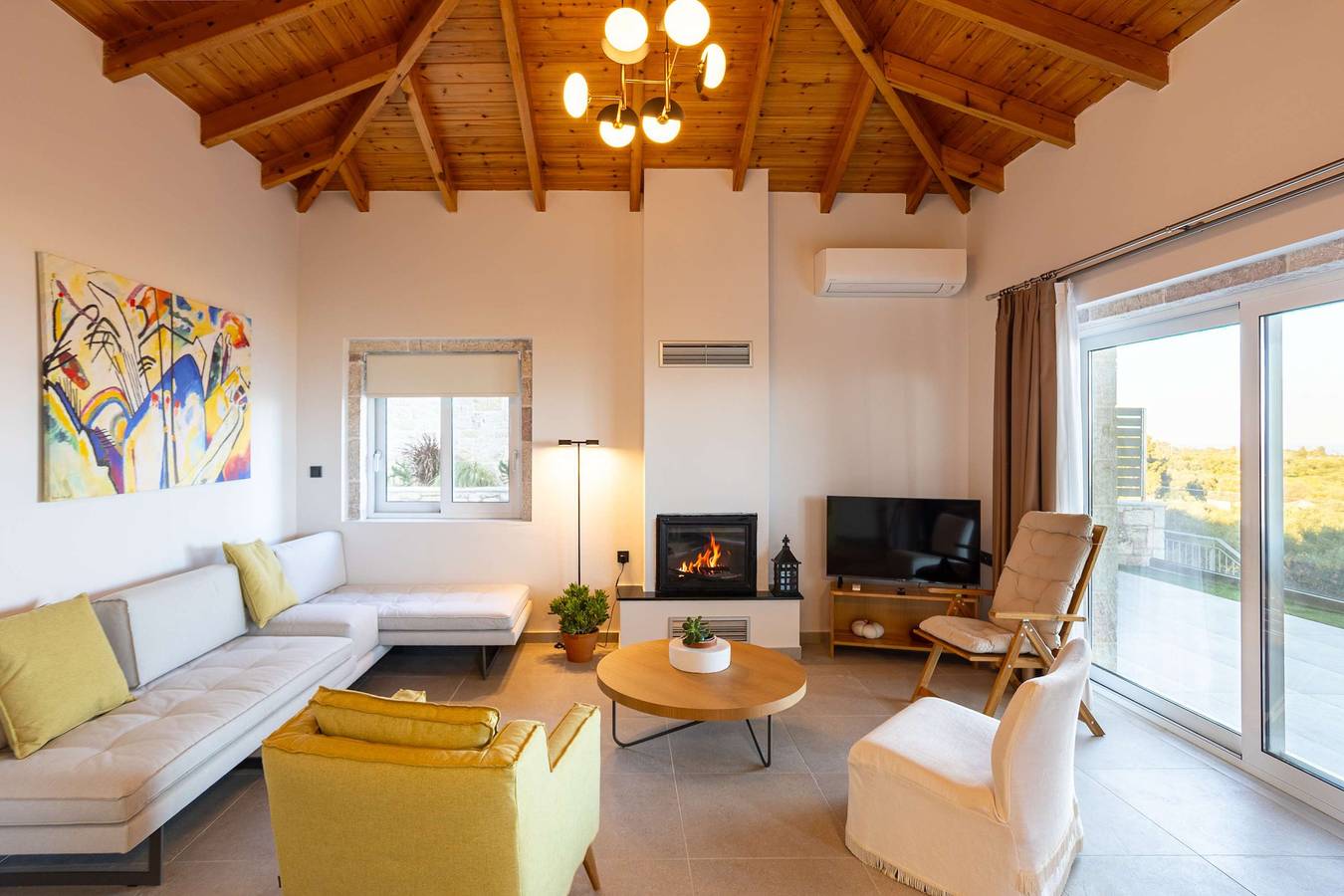 Petra & Thea Chrani - Seaview Stylish Gem in Messenien