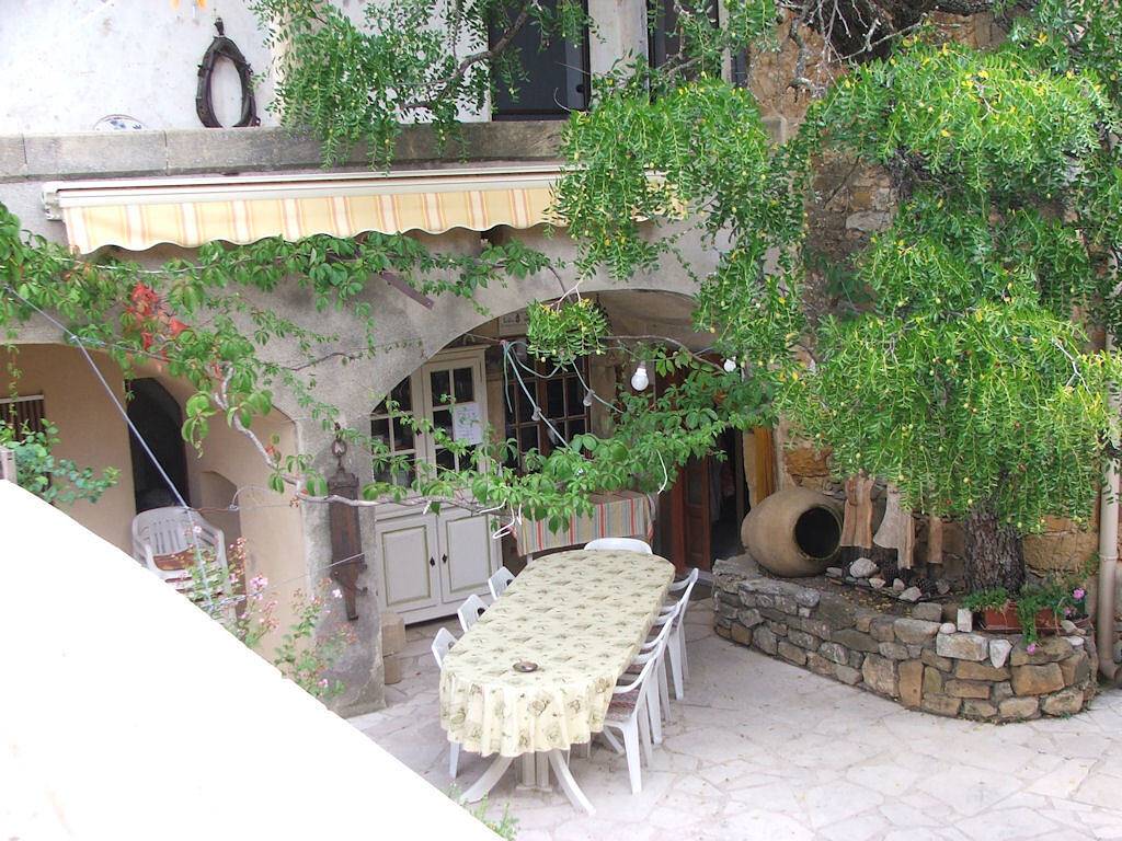 Le Clos des Arts - Chambre Degas in Foissac, Région de Nîmes