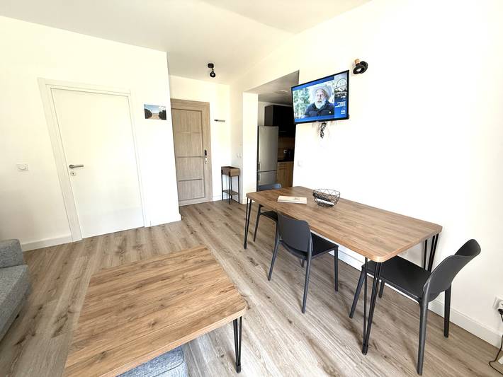 Gîte pour 4 personnes, avec terrasse et piscine à Lecci - 3