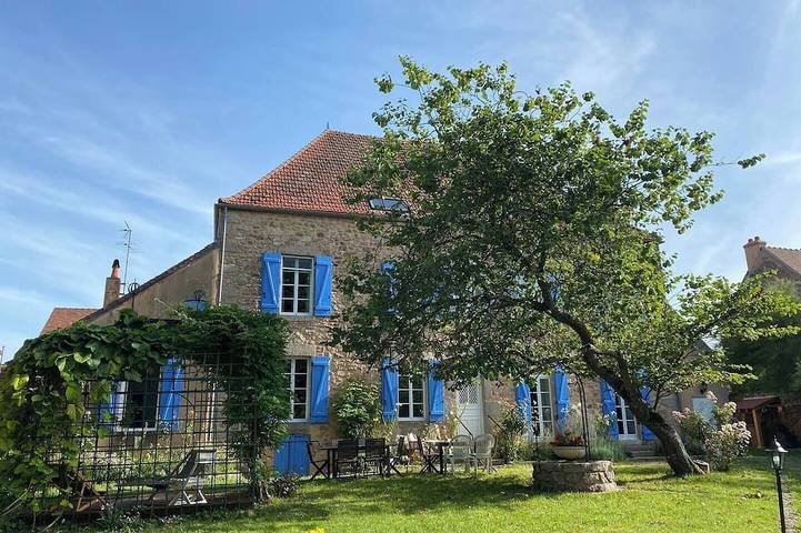 Villa pour 15 personnes, avec jardin en Bourgogne
