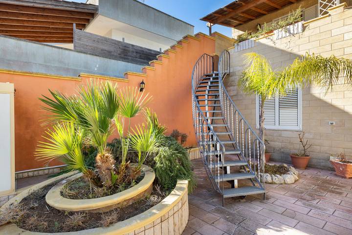 Gîte pour 5 personnes, avec jardin à Porto Cesareo - 4