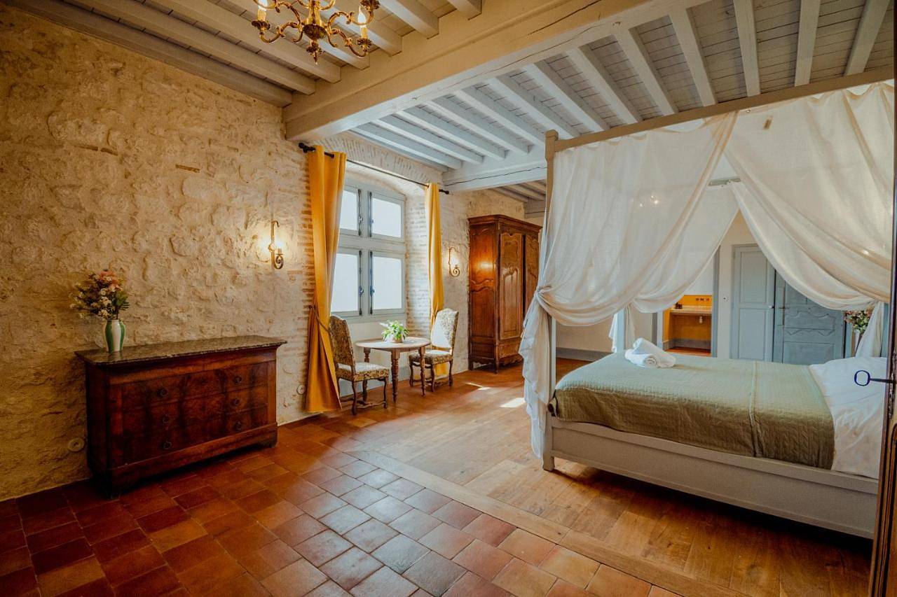 Appartement entier, La tour de Cadel Maison 130m2 piscine Lauzerte in Lauzerte, Quercy
