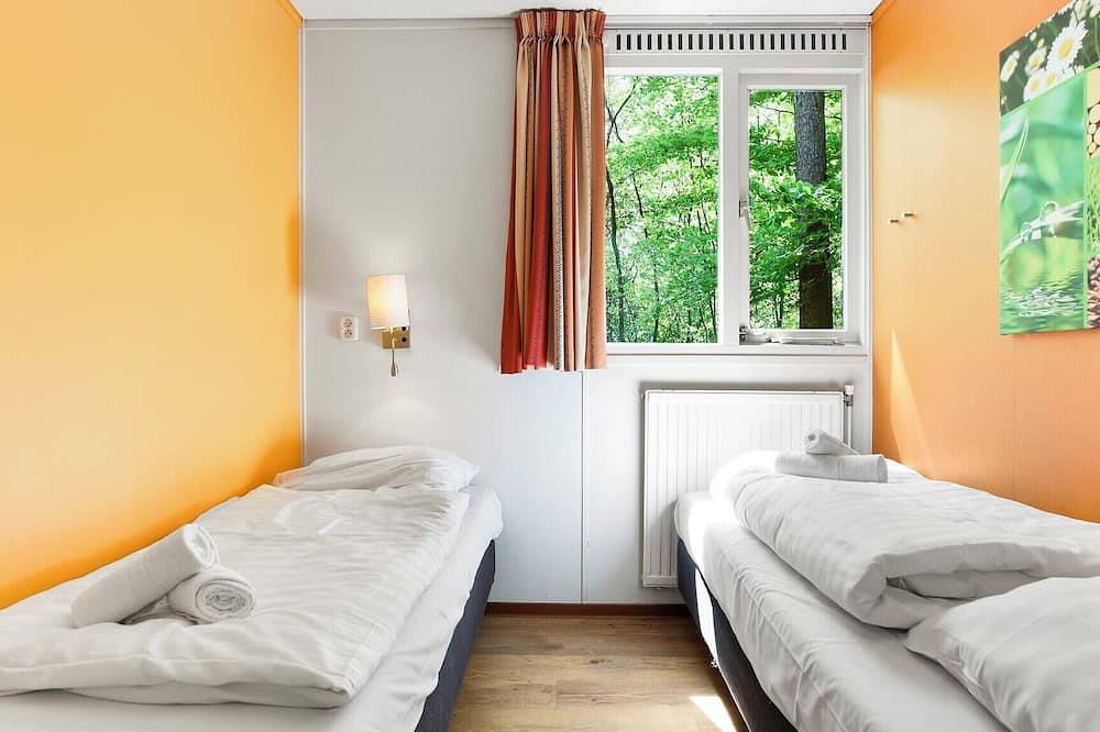 Comfortable 4-person bungalow in Putten, Veluwe
