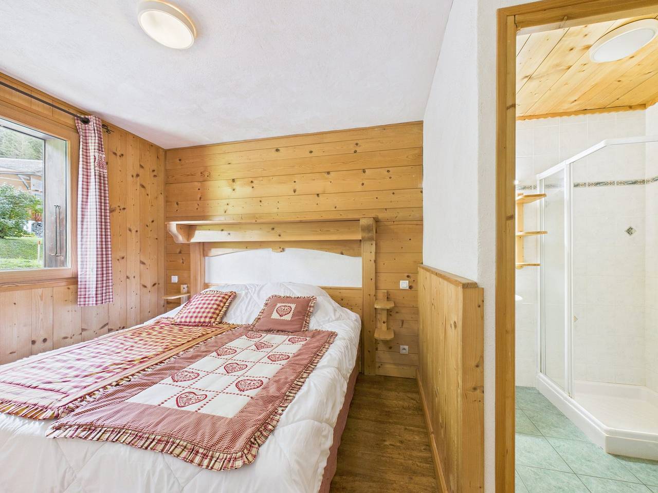 Luxus-Chalet in Morzine für 21 Pers., Spa, Sauna, Wifi in Morzine, Les Portes du Soleil