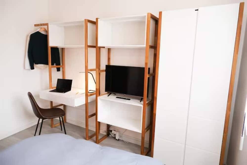 Entire apartment, ★★ Le Grand Chambord ★★ in Laval, Mayenne