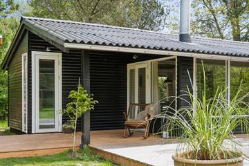 Chalet für 6 Personen, mit Sauna und Garten sowie Terrasse auf Seeland