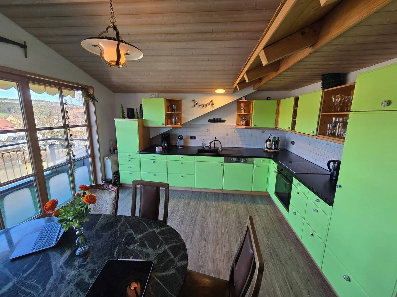 Entire apartment, Apartment "Weitsicht" with Mountain View, Private Terrace and Wi-Fi in Weiler-Simmerberg, Bavarian Swabia