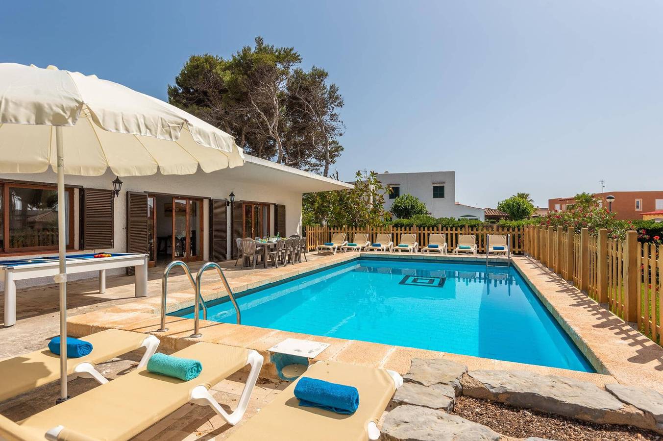 Casa De Vacaciones para 10 Personas en Cala Blanca, Ciudadela