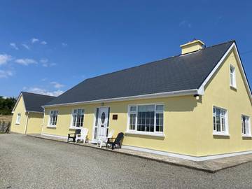Ferienhaus für 6 Personen, mit Ausblick und Terrasse in County Cork