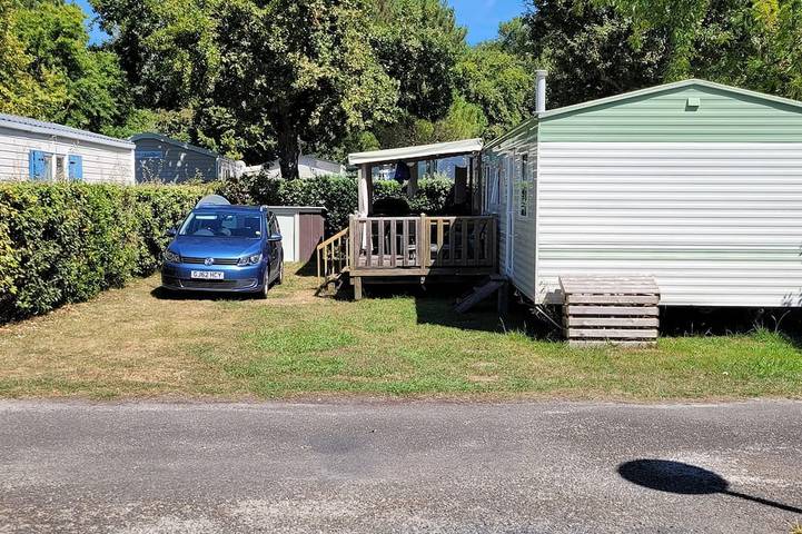 Camping pour 6 personnes à Gastes