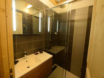 Appartement De Vacances pour 12 Personnes dans Laveissière, Région de Saint-Flour, Photo 3