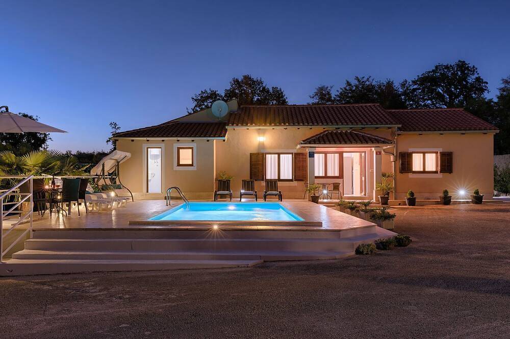 Casa vacanza a Pisino a partire da 274€ a notte