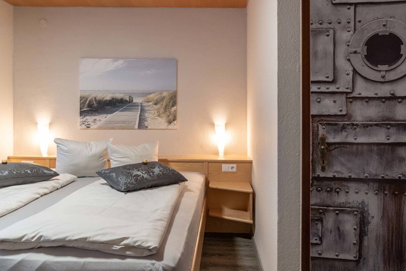 Hotel Seerose Lindau - Doppelzimmer mit Wc und Dusche in Lindau, Bayerisch Schwaben