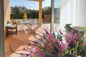 Gîte pour 5 personnes, avec jardin dans Plage Du Capelan Bandol