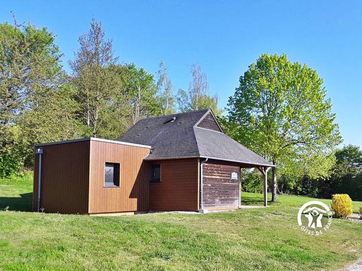 Gîte pour 7 personnes, avec Terrasse et Jardin dans Parné-sur-Roc