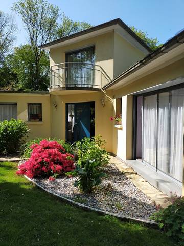Cottage pour 2 personnes, avec jardin dans Bois de Cise