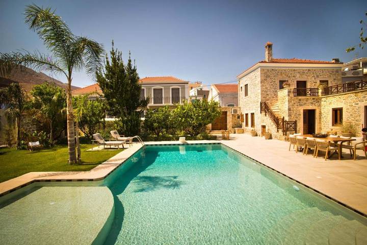 Villa per 10 persone, con panorama e giardino nonché piscina - 1