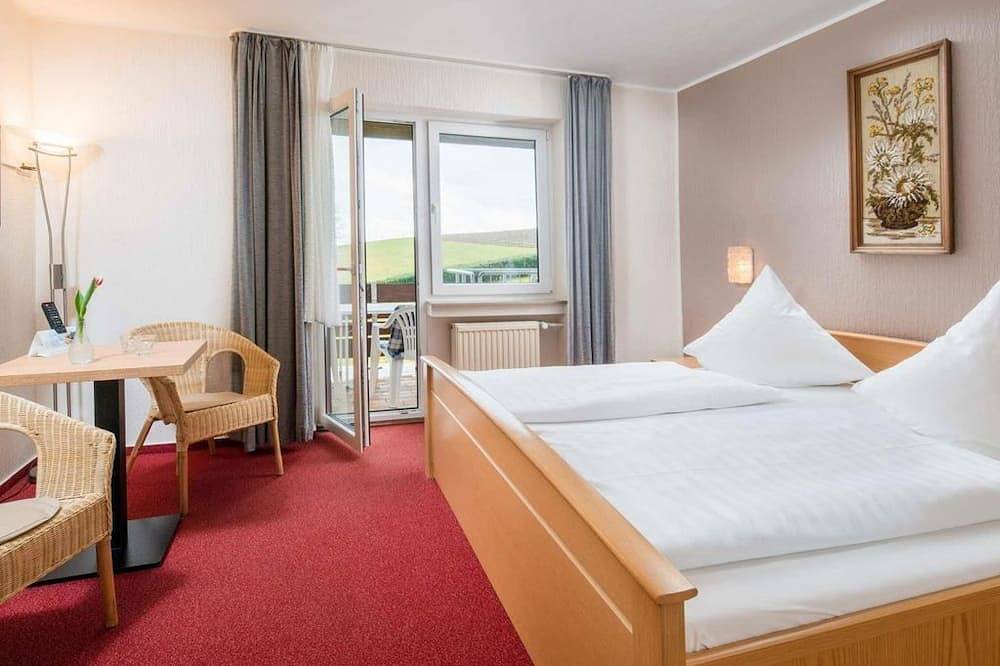 Pension Haus Anny - Hallenbad - Doppelzimmer Dusche/Wc in Deudesfeld, Vulkaneifel