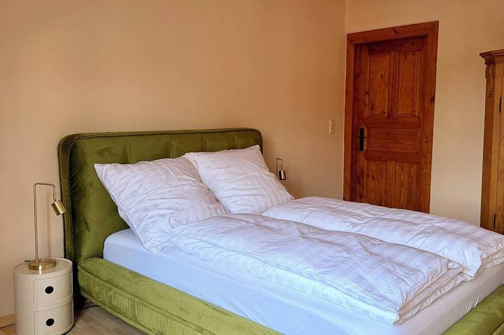 Ganze Wohnung, Traumwohnung in Jugendstil-Villa | Panoramablick, Stadt&Natur vor der Tür in Sonneberg, Region Sonneberg