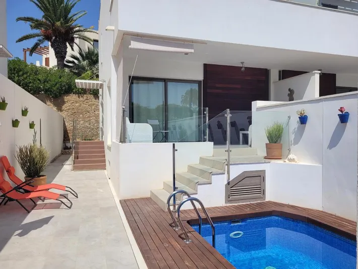 Casa de vacaciones para 6 personas, con vistas además de terraza y piscina, Se admiten mascotas - 1