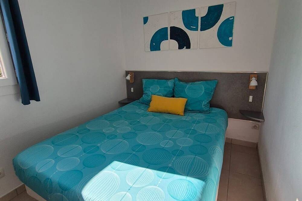 🌴 *Cosy cottage in Lavandou - Walking distance to the beach, swimming pool, private parking 🌴 in Le Lavandou, Parc national Port-Cros