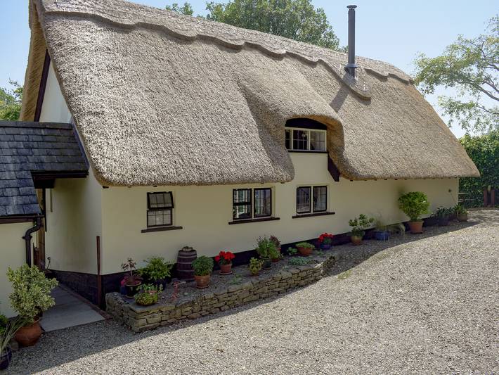 Log cabin for 4 people, with garden in Shropshire