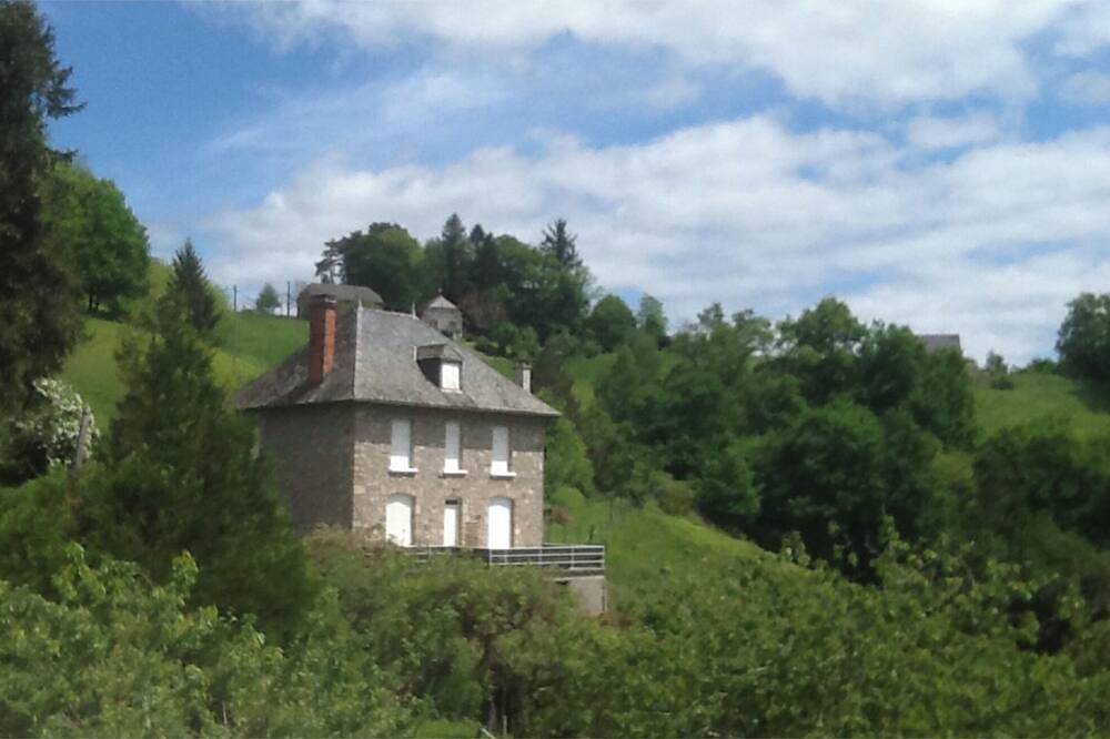 Argentat-sur Dordogne Familienhaus, berühmtes Fliegenfischen, Spo-Aktivitäten in Argentat, Tulle und Umgebung