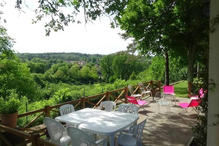 Location de vacances pour 6 personnes, avec Terrasse et Jardin à Montagnac-la-Crempse