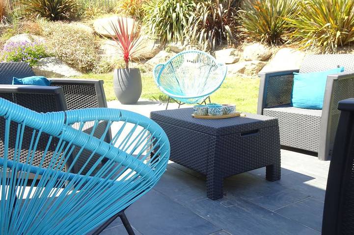 Location de vacances pour 6 personnes, avec terrasse et jardin dans Kerfissien