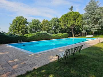 Ferienhaus für 4 Personen, mit Balkon und Garten sowie Pool in Lazise